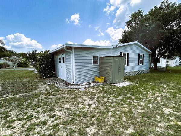 501 Honeysuckle Dr, Fruitland Park FL 34731