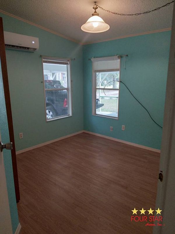 521 Central Blve, Pierson FL 32180