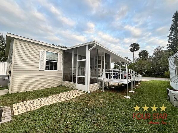 558 Sandy Palm Dr, Port Orange FL 32127