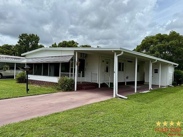 3282 Country Ln, DeLand FL 32724