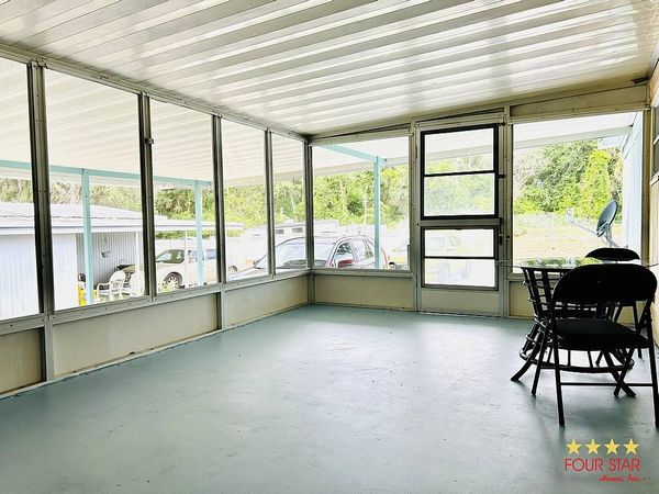 4 Kings Blvd, Leesburg FL 34748