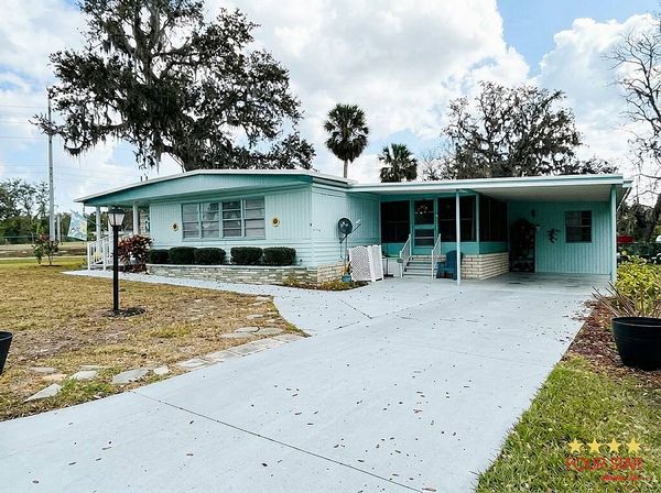 4 Kings Blvd, Leesburg FL 34748