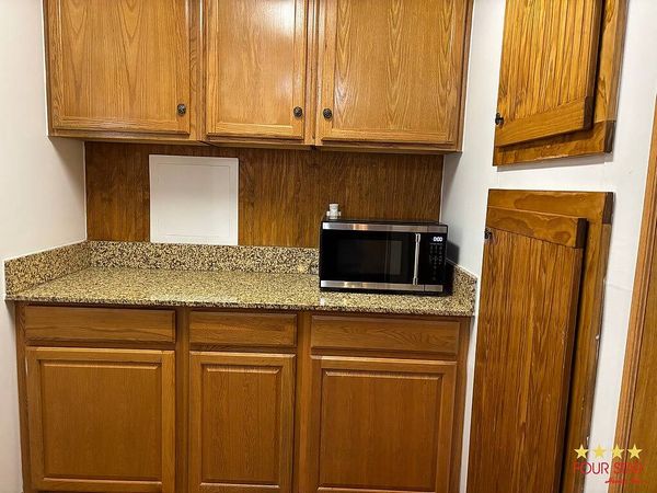 445 Midvale Ct, Orange City FL 32763