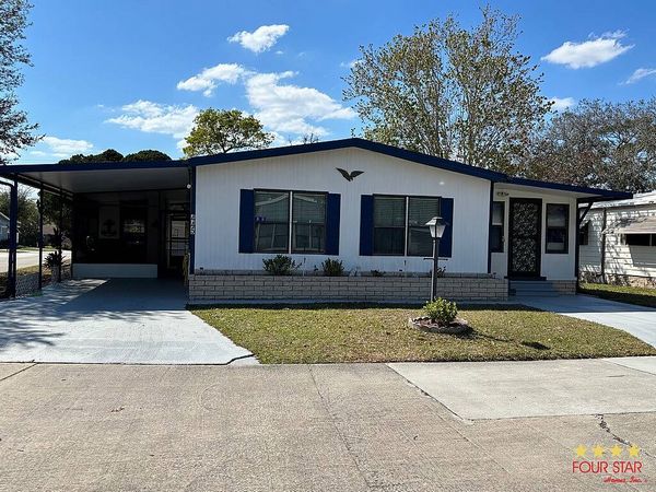 445 Midvale Ct, Orange City FL 32763