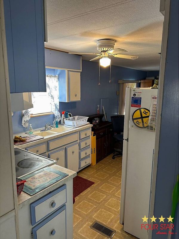 7 Quintana Roo Lane, Port St. Lucie FL 34952