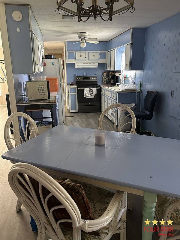 7 Quintana Roo Lane, Port St. Lucie FL 34952