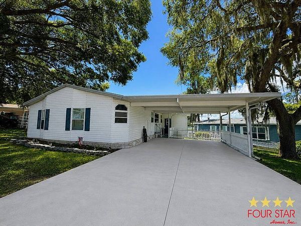 333 Kings Lake Drive, DeBary FL 32713