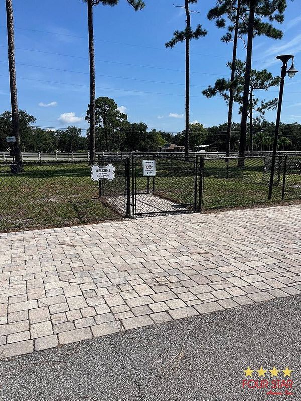 1021 Robin, DeLand FL 32724