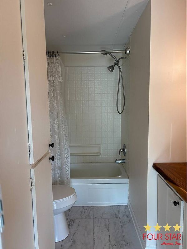 11 Annex Cir, Mount Dora FL 32757