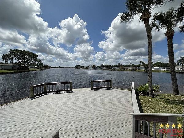 1982 E Lakeview Drive, Sebastian FL 32958