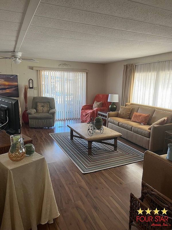 188 Forest Lane, DeBary FL 32713
