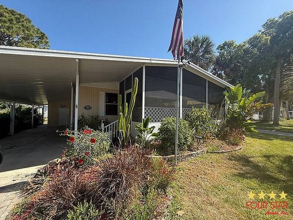 99 Flamingo Dr, Port Orange FL 32127