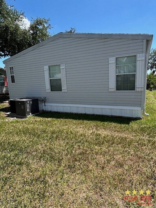 340 kingslake, DeBary FL 32713