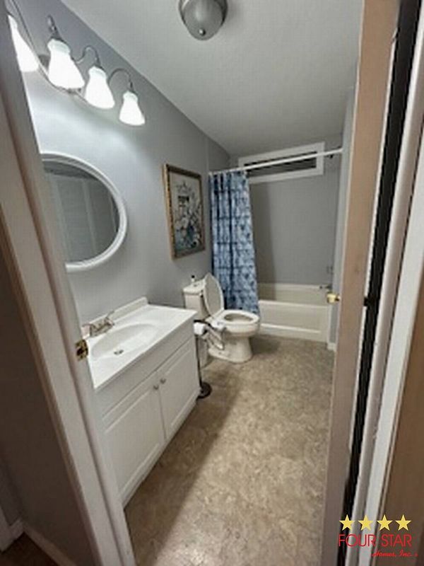 340 kingslake, DeBary FL 32713