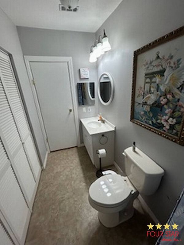 340 kingslake, DeBary FL 32713