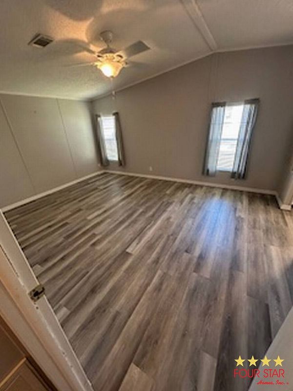 340 kingslake, DeBary FL 32713
