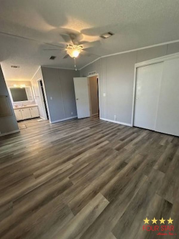 340 kingslake, DeBary FL 32713