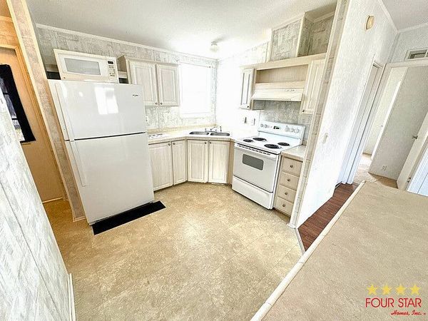 661 Queen Palm Dr, Lot 168, Davenport FL 33897