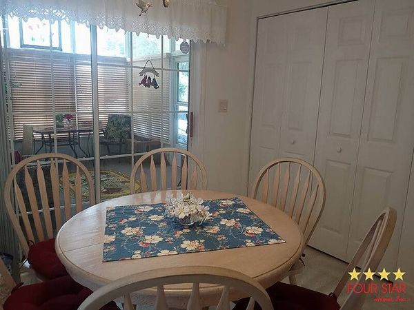 378 Kings Lake Dr, DeBary FL 32713