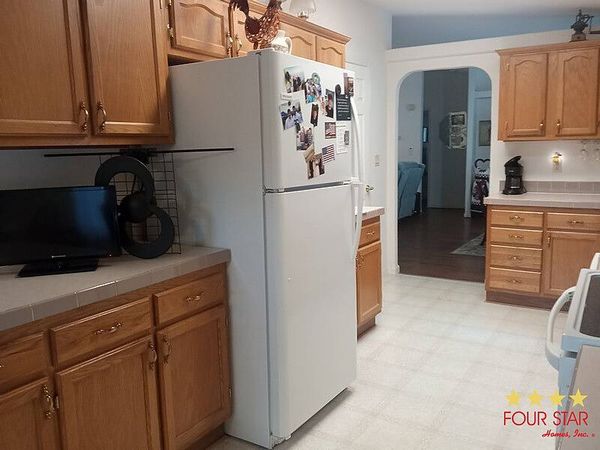 378 Kings Lake Dr, DeBary FL 32713