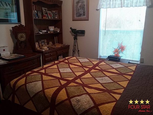 378 Kings Lake Dr, DeBary FL 32713