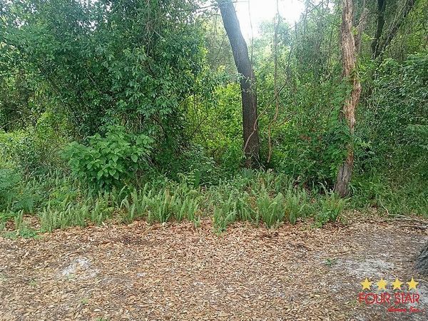 378 Kings Lake Dr, DeBary FL 32713