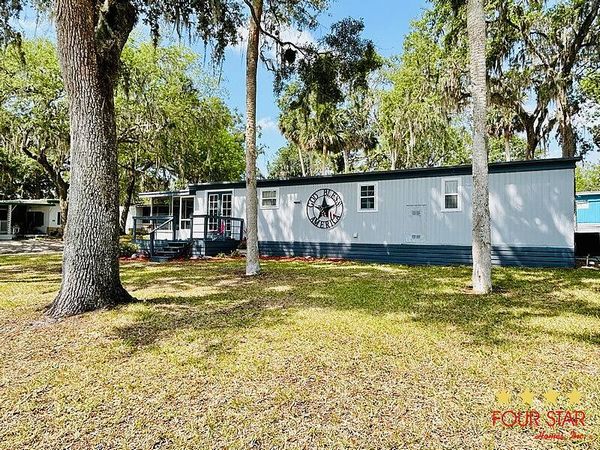 128 Queens Dr, Leesburg FL 34748