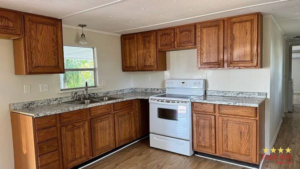 555 Fourth St, Lot 36, Vero Beach FL 32962