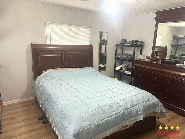 13048 Lemon Ave, Grand Island FL 32735