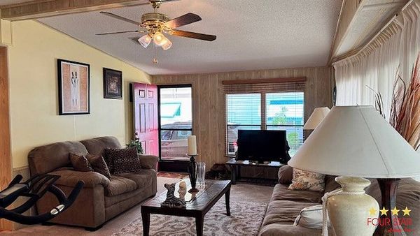 5 Ecuador Way, Fort Pierce FL 34951