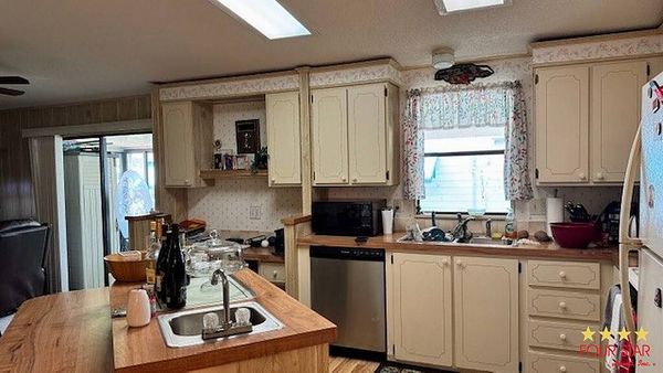 5 Ecuador Way, Fort Pierce FL 34951