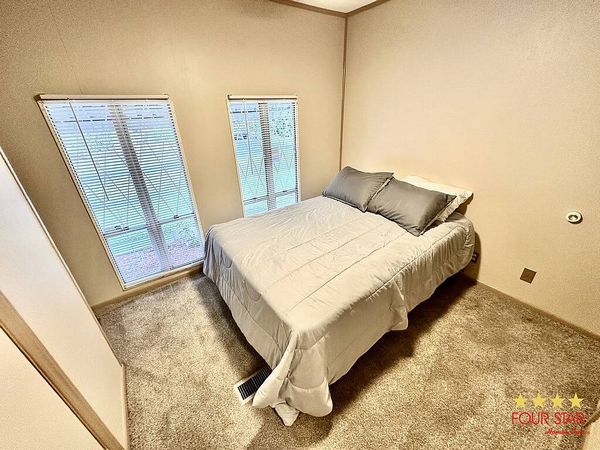 31 Twin Coach Ct, Daytona Beach FL 32119