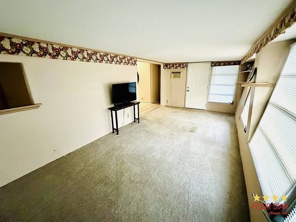 31 Twin Coach Ct, Daytona Beach FL 32119
