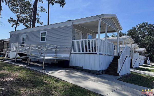 194 Palm Village St, Orange City FL 32763