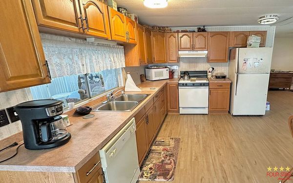 575 Tammi Dr, Leesburg FL 34748