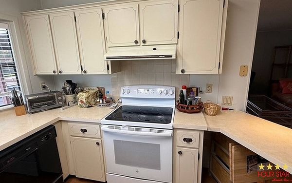 1 Rainbow Falls Dr, Ormond Beach FL 32174