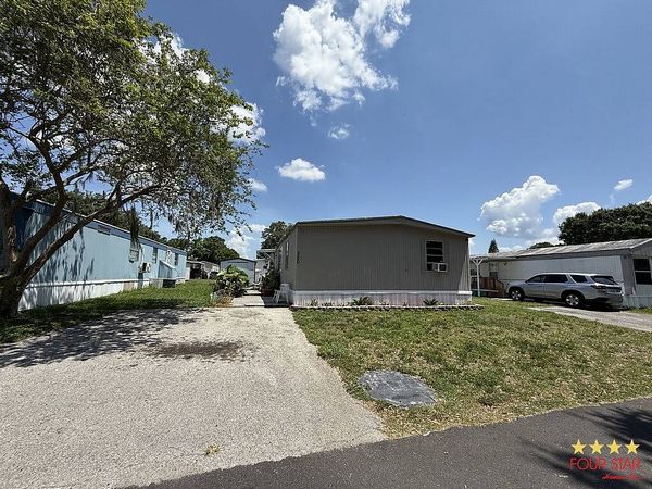 1234 Reynolds Rd, Lot 250, Lakeland FL 33801