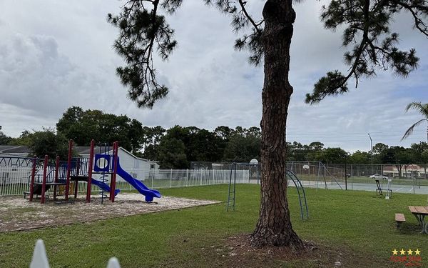 89 N Greenway Dr, Port Orange FL 32127
