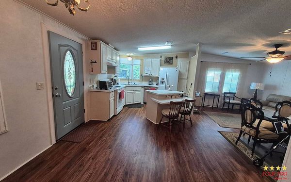 279 Woodside Lake Dr, Ormond Beach FL 32174