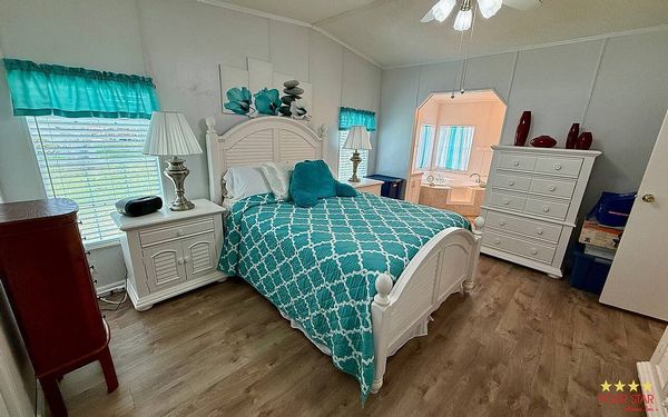 853 Regalwood, DeBary FL 32713