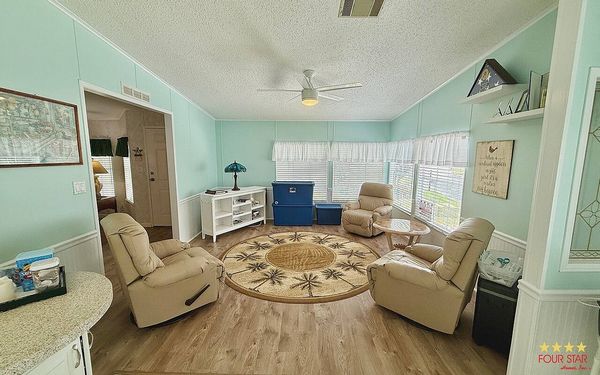 853 Regalwood, DeBary FL 32713