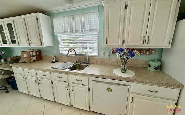 853 Regalwood, DeBary FL 32713