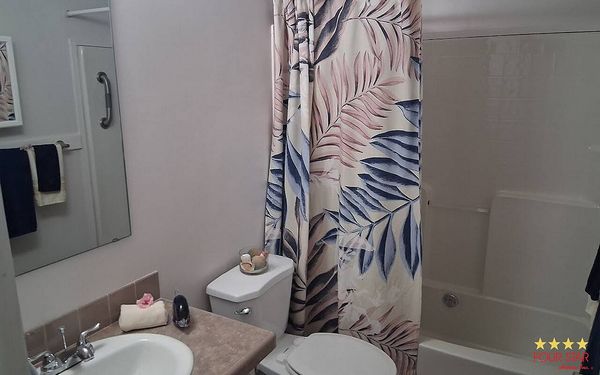 25 Winthrop Ln, Flagler Beach FL 32136