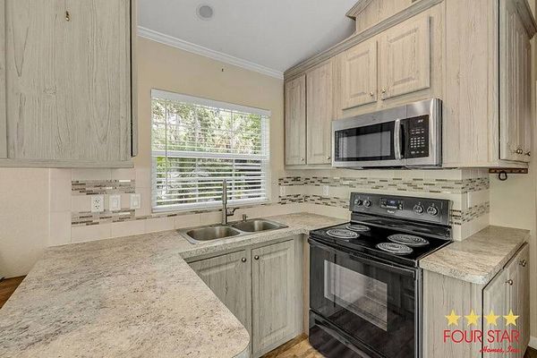 1050 Old Mission Rd, Lot T6, New Smyrna Beach FL 32168