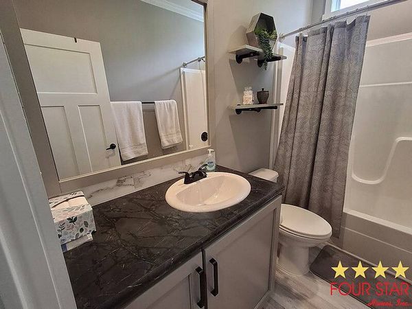 522 Hawthorne Dr, Lot D17, DeLand FL 32724