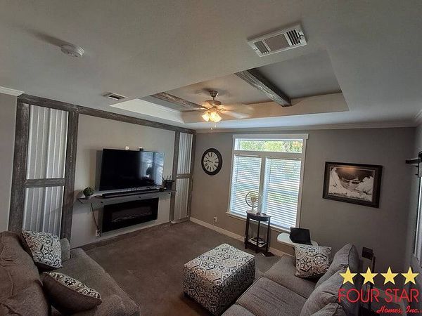 522 Hawthorne Dr, Lot D17, DeLand FL 32724