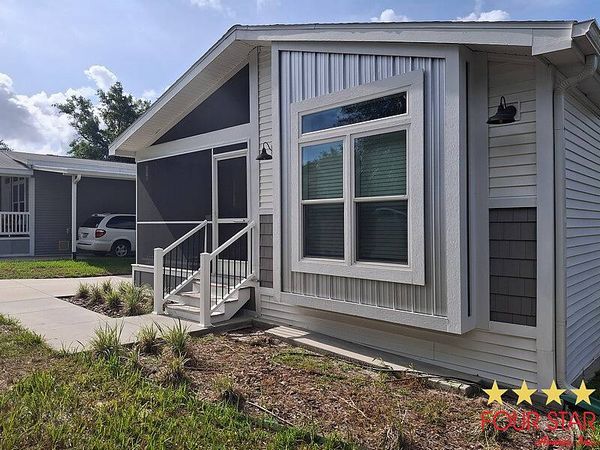 522 Hawthorne Dr, Lot D17, DeLand FL 32724