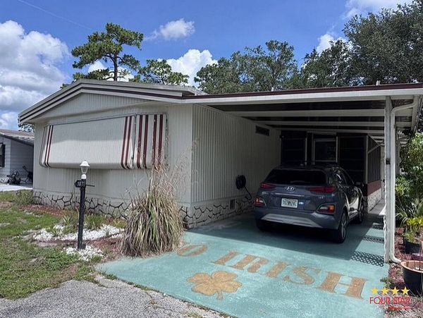 1077 Larkfield , DeLand FL 32724