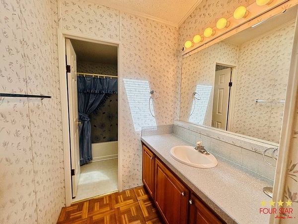 124 El Tigre, Edgewater FL 32141