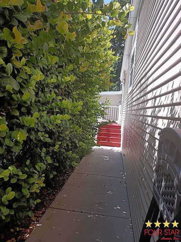6528 NW 29th ST, Lot 579, Margate FL 33063